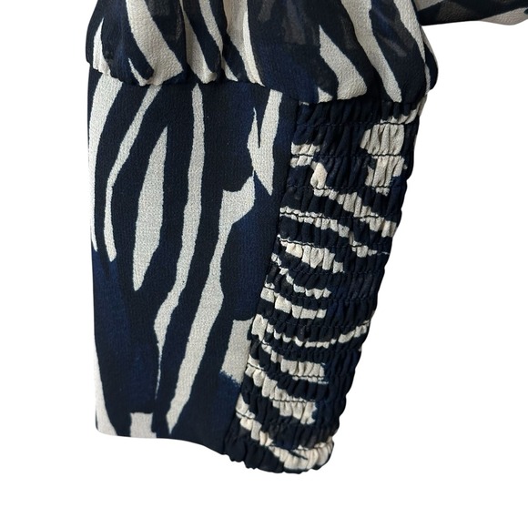 Mint Velvet Zebra Print Sheer Blouse With Zipper Black Cream Blue Women's Size 4 - Picture 3 of 9